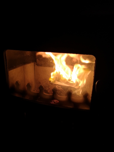 Can we please see pictures of your fireplaces and log burners ?