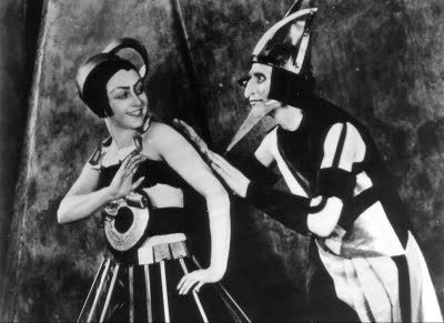 Les Parisiennes des Mamansnet: Do not ask the kock about les préservatifs in the food.