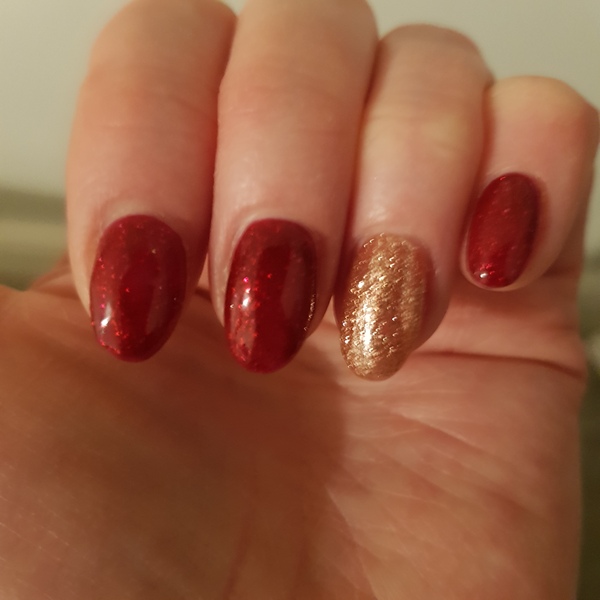 Please can I see your Christmas nails?