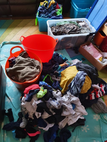 Decluttering one item a day thread number 19 – running out of ideas for original titles
