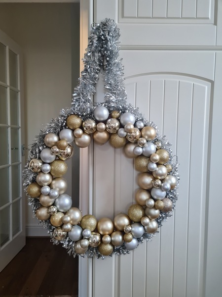 Can I see your wreaths please?!