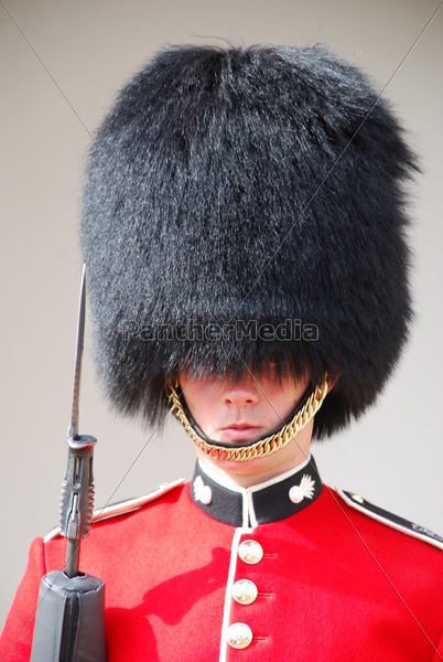Royal guard video kicking child in the way
