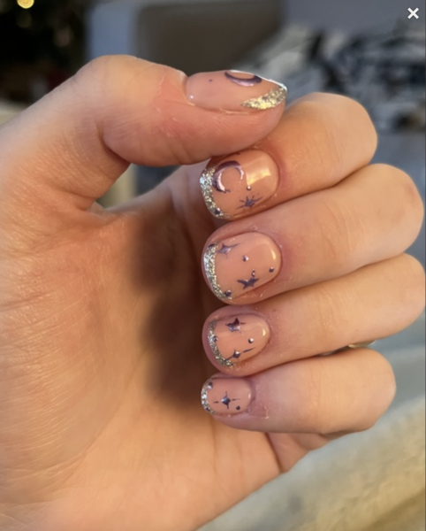 Please can I see your Christmas nails?