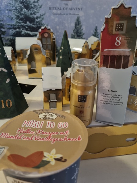 General “Waifs and Strays” Beauty Advent Calendar opening thread