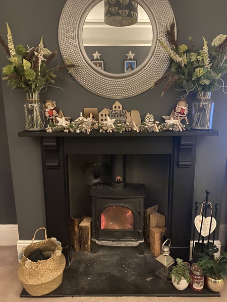 Can we please see pictures of your fireplaces and log burners ?