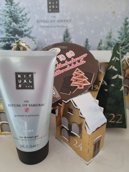 General “Waifs and Strays” Beauty Advent Calendar opening thread