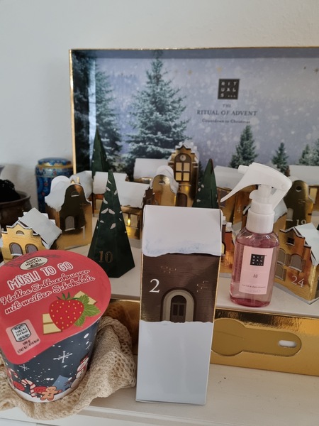General “Waifs and Strays” Beauty Advent Calendar opening thread