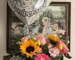 Need help finding an item with awful picture to help!