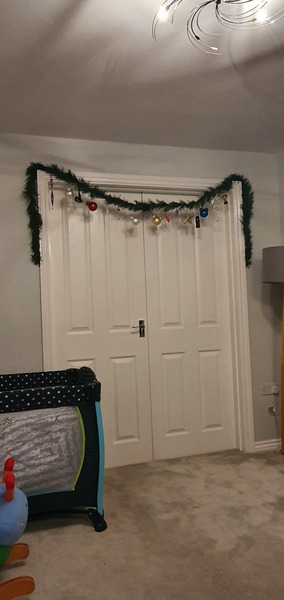 How do I make my shitty Christmas garland look less shitty?