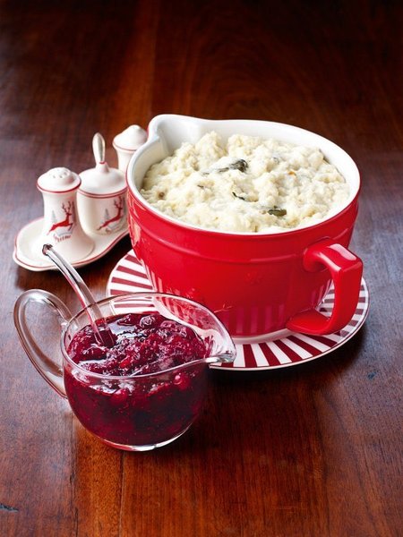 I can't understand how anyone doesn't like bread sauce.