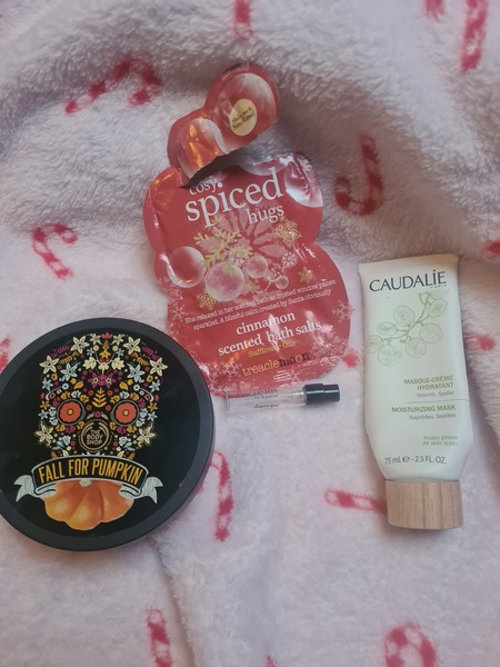 Beauty addicts anonymous! A wonderful community of hoarders!