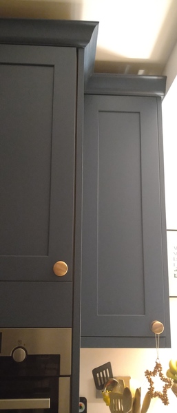 Pelmet or no? With pictures