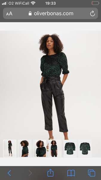 Is this a good outfit for a work Christmas party?