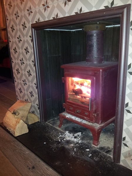 Can we please see pictures of your fireplaces and log burners ?