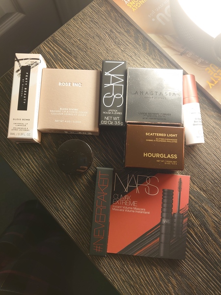 Beauty calendar swaps