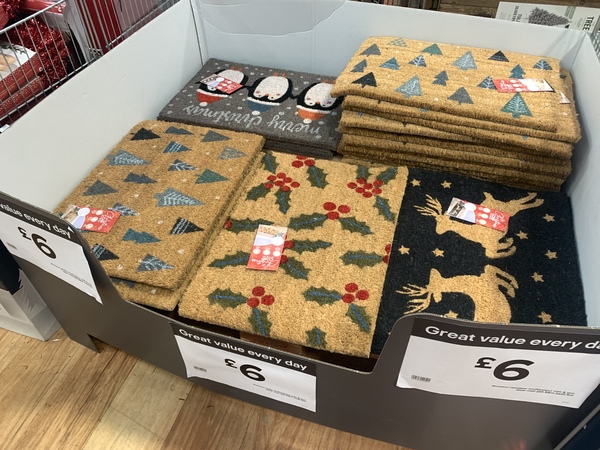 Thread 26 - the one with pervy pig throw