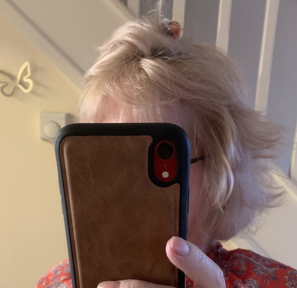 Any hairdressers or colourists about?