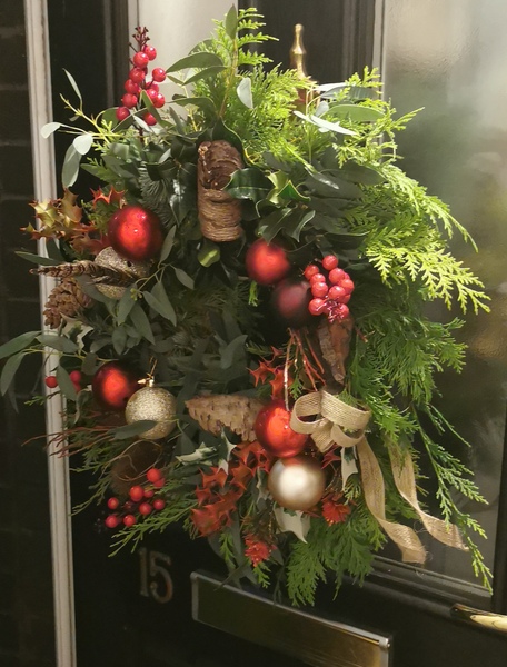 Can I see your wreaths please?!