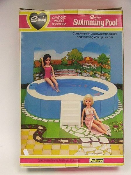 Barbie and Sindy in the 80s