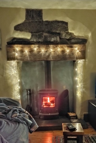 Can we please see pictures of your fireplaces and log burners ?