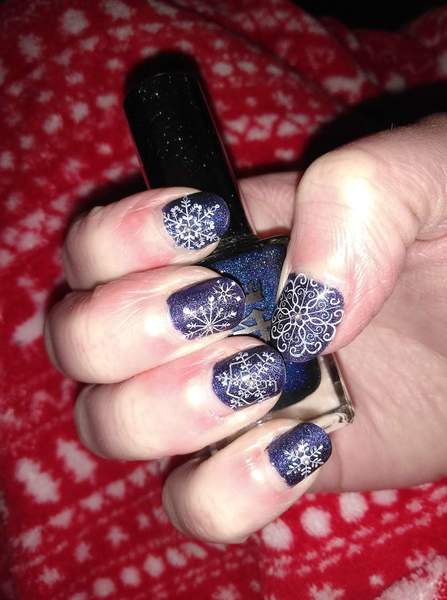 Have you had your nails done for Christmas?