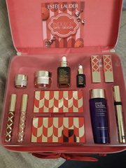 Beauty addicts anonymous! A wonderful community of hoarders!