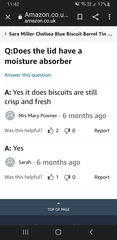 Biscuit tins with moisture absorber