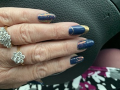 Please show me your Christmas nails