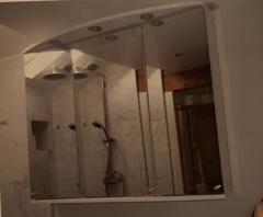 How to design/style this tiny bathroom