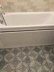 How to design/style this tiny bathroom