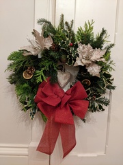 Can I see your wreaths please?!