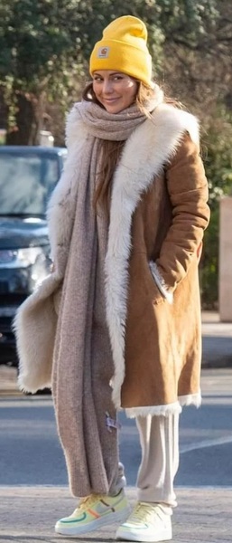 Please help me find a coat like this!