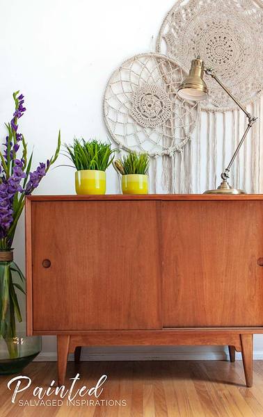 is my aunt being ripped off ? g plan or mid century furniture is "worthless" furniture