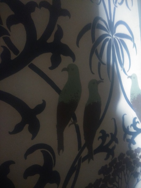 What to put with dark green?