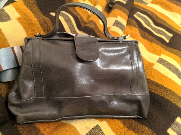 Les Parisiennes des Mamansnet: Do not ask the kock about les préservatifs in the food.