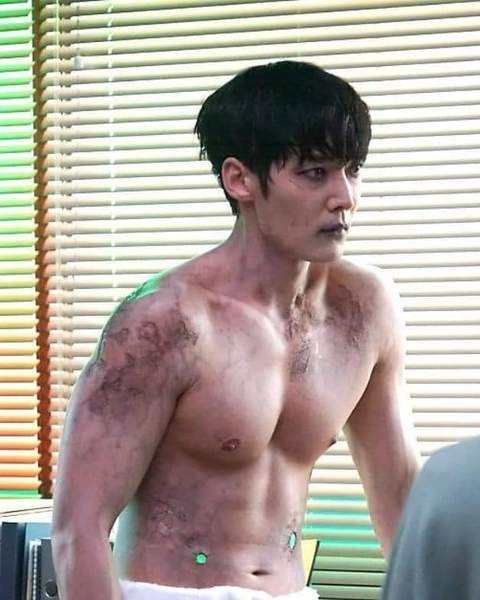 MsLatté’s Daebak Cybercafé (Kdrama addicts #29): The one where we celebrate our growing community, score the year’s dramas, thank Korean creatives and performers for another year’s happy distraction