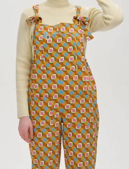 To think so many middle-class clothes are ugly?