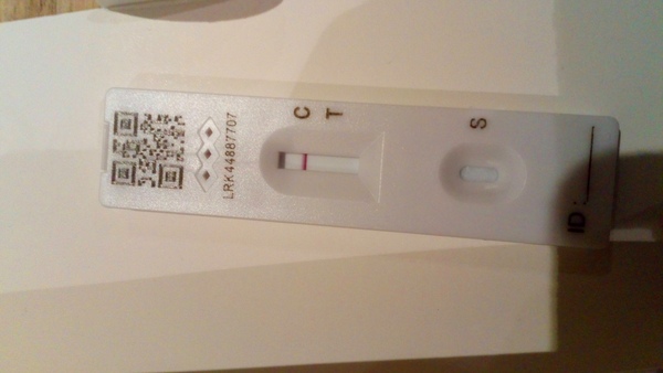 Does anyone see a line?