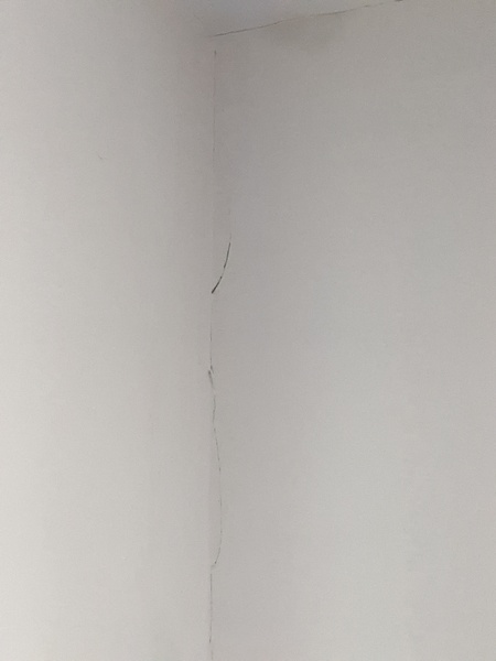 cracks in the wall - shall I be concerned?