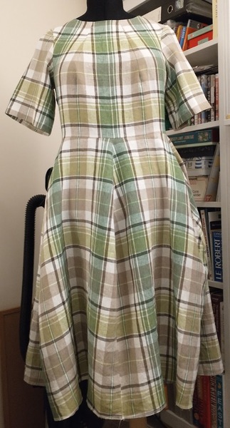 Stitch and bitch thread #3 Sewing is harder than it seams