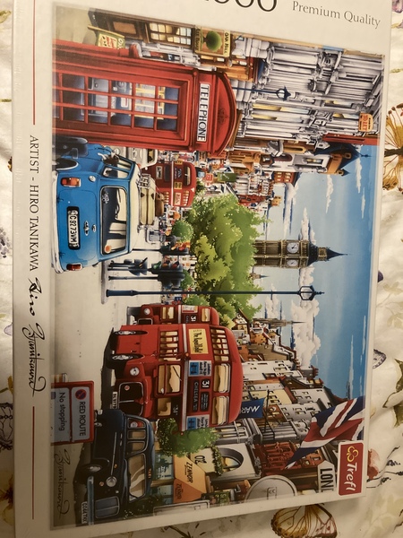 Swagger Inn 170. Autumn is here with a vengeance.  I think we'll just hide under the duvet --with HBFs-- until Spring.