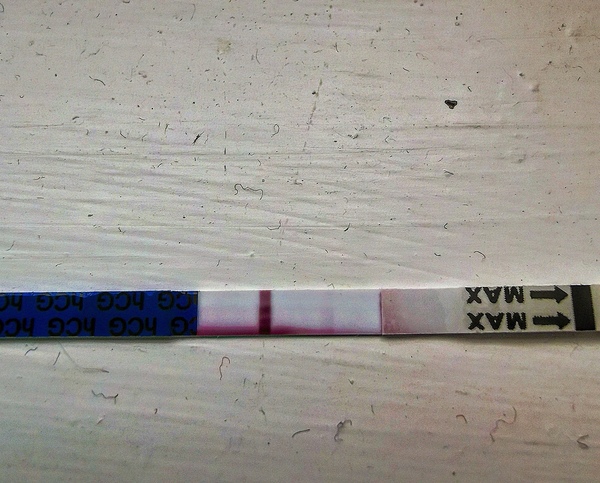 9dpo and 10dpo so faint? Dunno what to think?