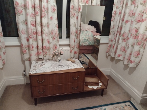 is my aunt being ripped off ? g plan or mid century furniture is "worthless" furniture