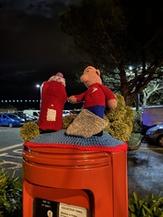 Festive Frugaleering