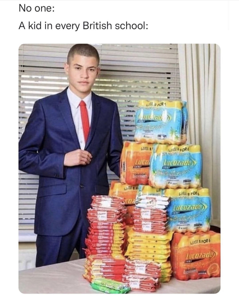 WWYD - teen running their own tuck shop in school