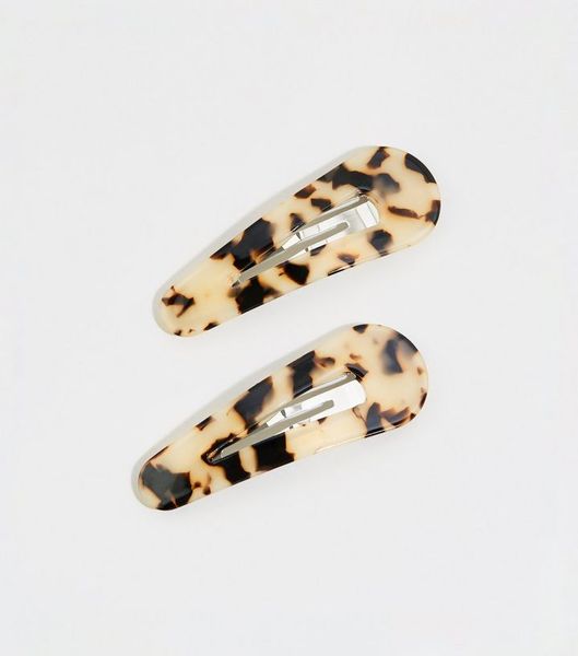 These hairclips