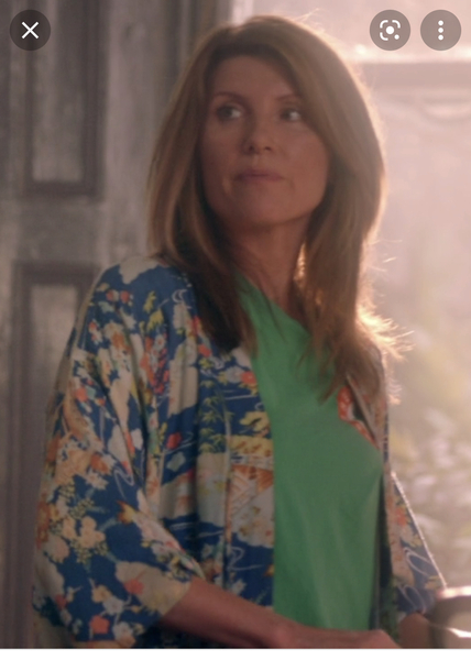 Can anyone recommend a pattern and fabric for a dressing gown please?