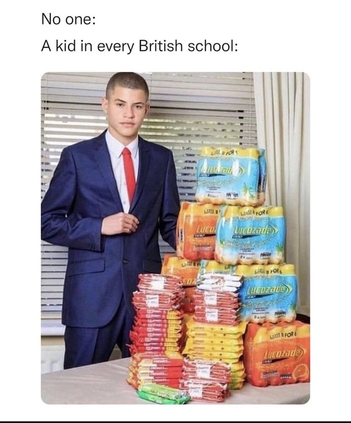 WWYD - teen running their own tuck shop in school