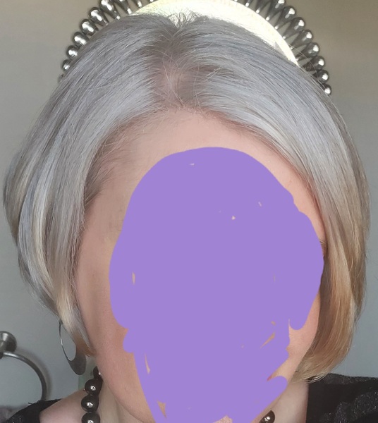 Anyone got long grey/white hair?