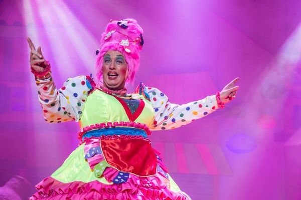 Drag Queen at a Primary School  - continuation thread here - https://www.mumsnet.com/Talk/am_i_being_unreasonable/4490413-Drag-Queen-at-a-Primary-School-Thread-2?watched=1